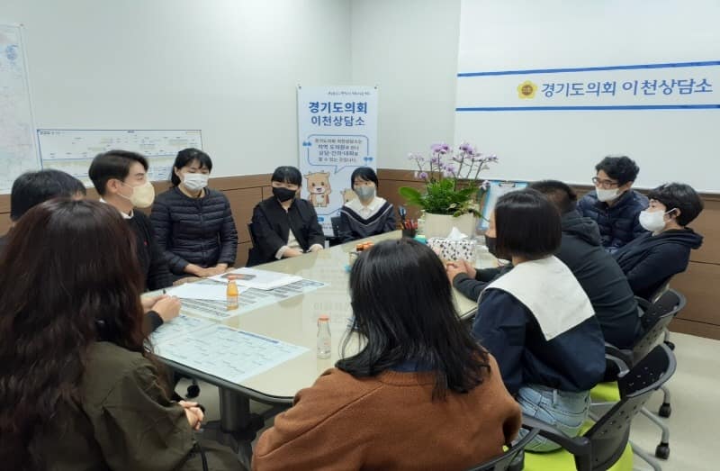 221021 김일중 의원, 학교운동부 학부모와 정담회 개최.jpg