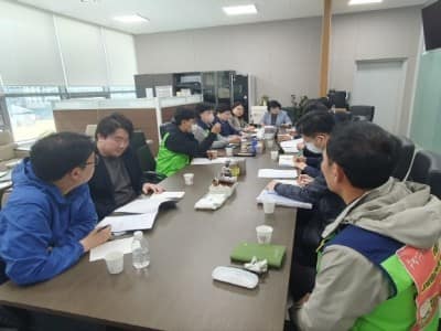230330 김미리 의원, 학교 급식실 조리종사자 배치기준 관련 정담회 개최 (1).jpg