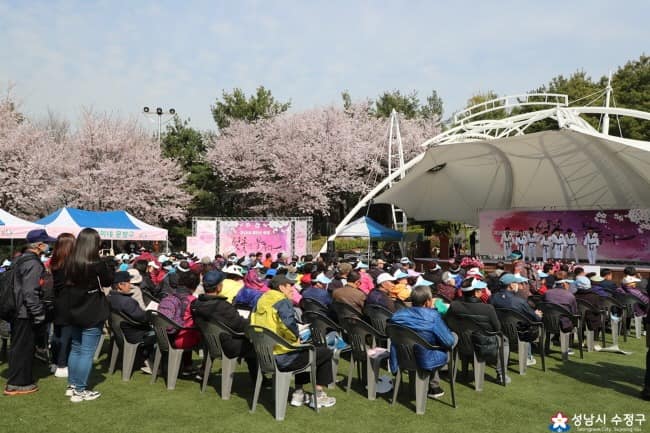 수진2동-2019년 개최한 성남시 벌터산 한마당 축제 때(자료사진).jpg