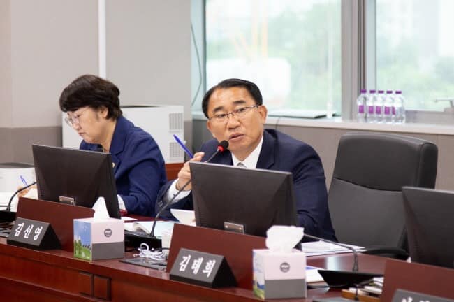 230623 김선영 의원, 코로나19 사태로 인한 예산불용 수긍 어려워.JPG
