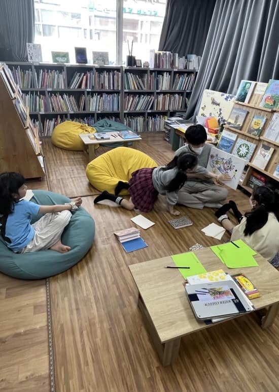 아이돌봄+작은도서관.jpg