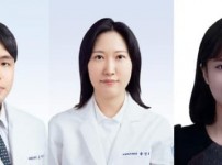 [사진] 마취통증의학과 오탁규, 송인애 교수, 이경화 약사(좌측부터).jpg