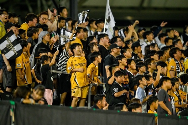 성남FC FC안양전 관중사진.jpg