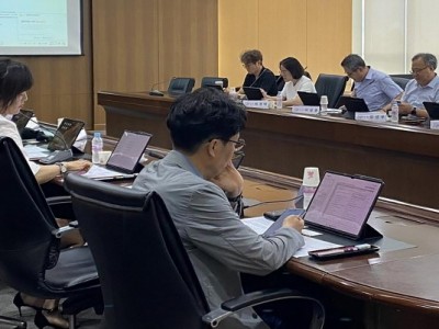 건축과-성남시가 17일 시청 산성누리 회의실에서 태블릿PC를 이용한 